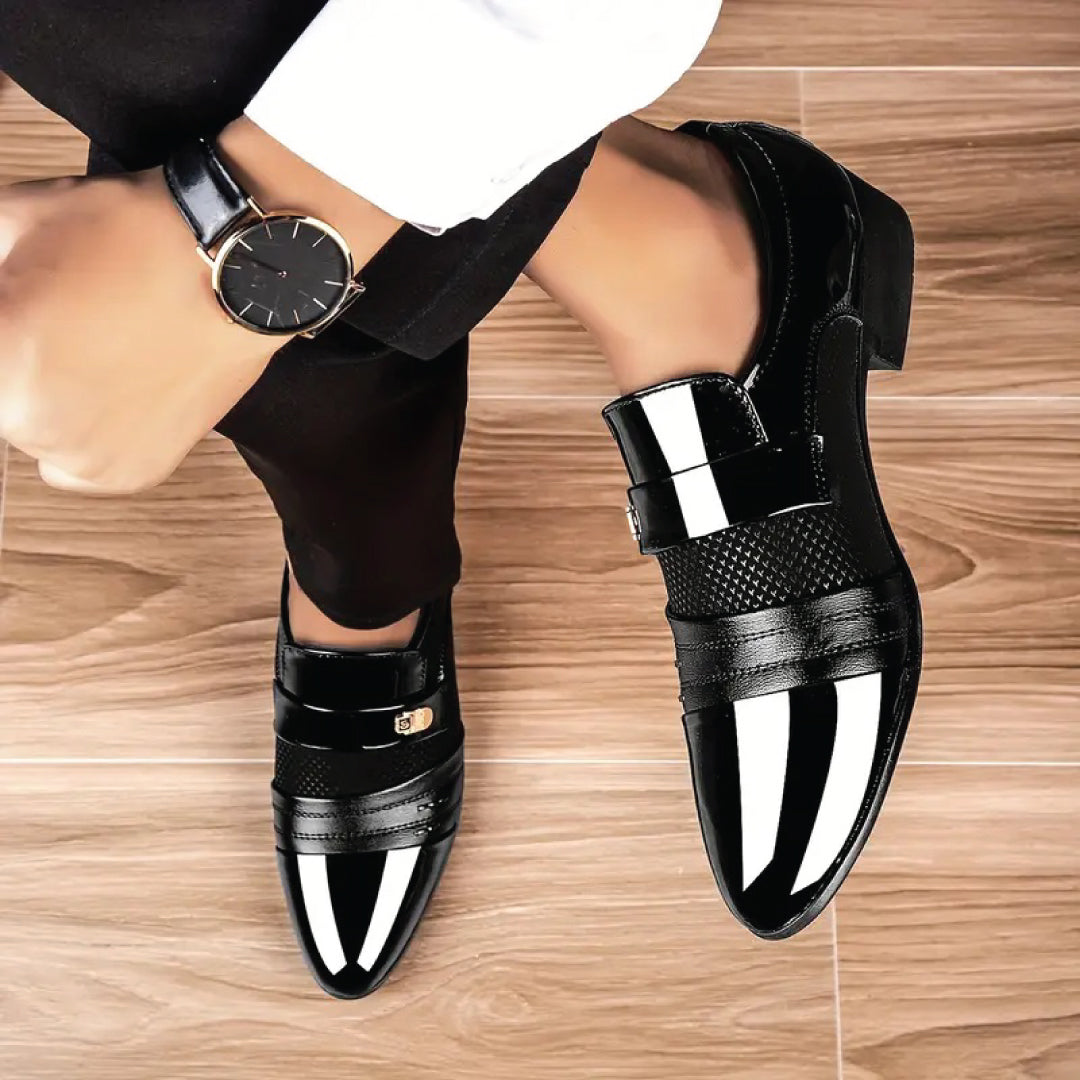 ✨⚫ Shining Black™ -  Premium Slip-Ons 👞 | FLAT 45%🔥
