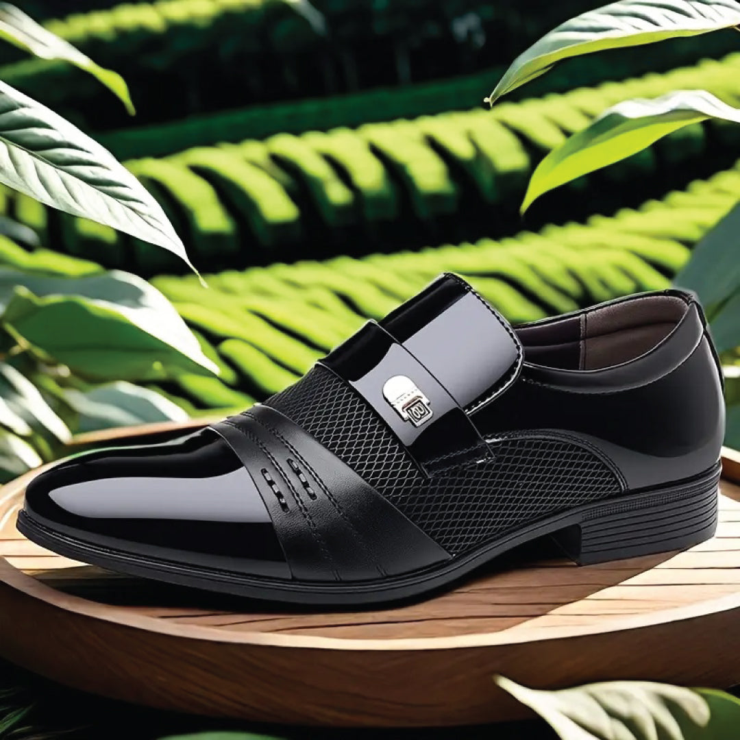 ✨⚫ Shining Black™ -  Premium Slip-Ons 👞 | FLAT 45%🔥