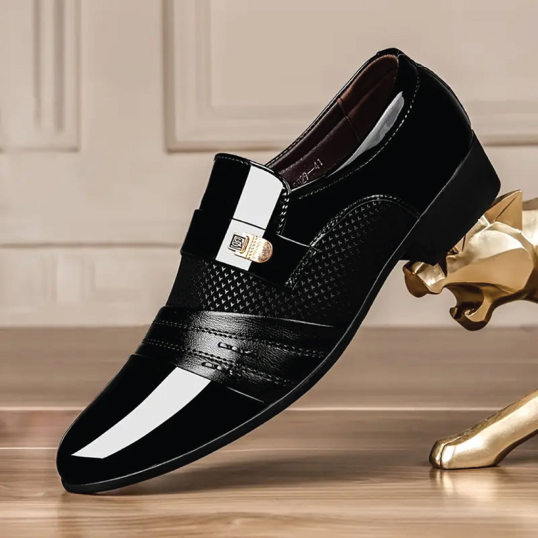 ✨⚫ Shining Black™ -  Premium Slip-Ons 👞 | FLAT 45%🔥